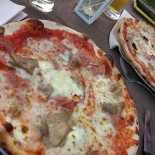 Alfieri Pizzeria Dentro