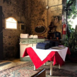 Amabile Sona À l'intérieur