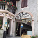 Albergo Bar Ristorante Castello Di Frizzi L. Exterior