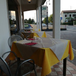 Area 242 Nourriture