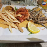 Al Povero Pesce Comida
