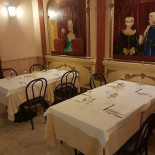 Amadeus À l'intérieur