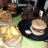 Coyote's Pub food