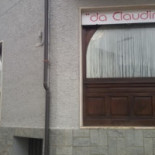 Da Claudino outside
