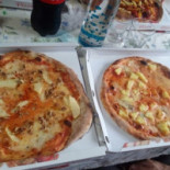 Capitan Pizza food