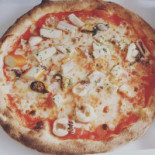 Capitan Pizza food