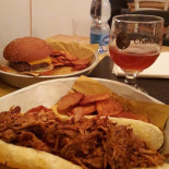 8/burger Dentro