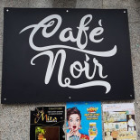 Caffe Noir À l'intérieur