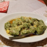 Aquila Nera food