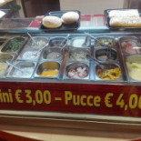 Akropolis food