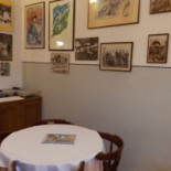 Dimicla À l'intérieur