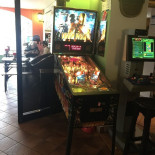 Brutus Pub Dentro
