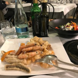 Osteria Della Piazza À l'intérieur