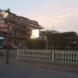 Pub Re Nero Extérieur