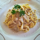 Pinin Nourriture