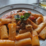 La Taberna Degli Amici Comida