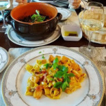 La Taberna Degli Amici food