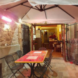 Pane E Vino À l'intérieur