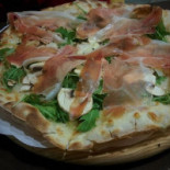Pizzeria La Lanterna food