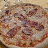 Pizzeria Mio food