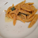 La Cascata Introbio food