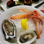 Luna Rossa 2 food