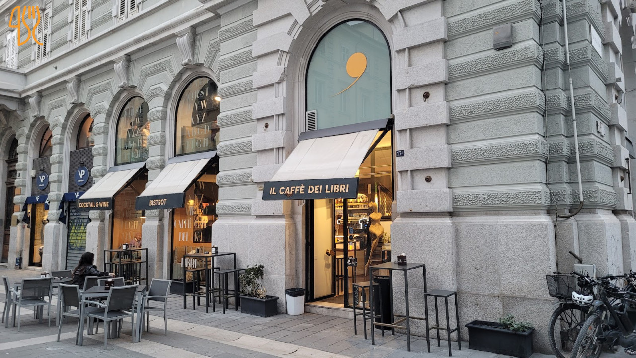 Il Caffe Dei Libri Trieste À l'intérieur
