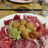 Olmo Nourriture