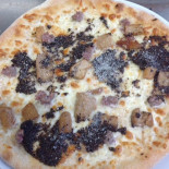 Pizza Pazza food
