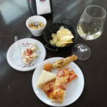 Living Caffè Comida