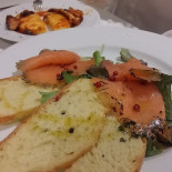 Il Fontanile Comida