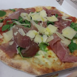 Pizza Pazza food