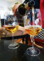 Enoteca Vino Birra E Fantasia