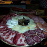 Enoteca Vino Birra E Fantasia food