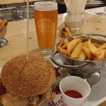Pop's House Of Burger food