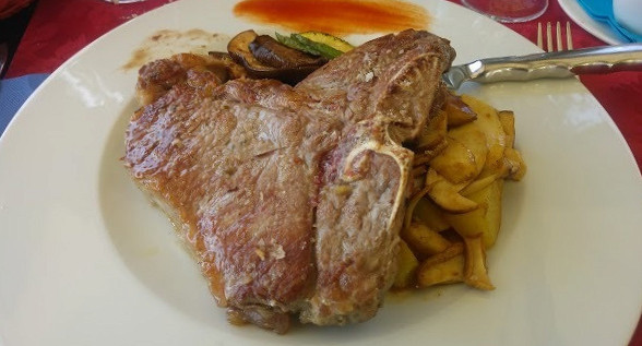 Villa Parravicini Comida
