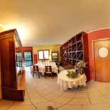 La Nespola inside