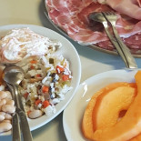 Il Vecchio Usignolo Nourriture
