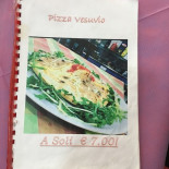 Isola Della Pizza inside