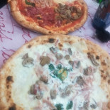 Isola Della Pizza food