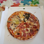 La Pizzeria 2 Comida