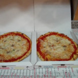 Punto Pizza food