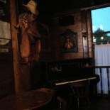 Road House Saloon À l'intérieur