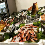 Un Posto Al Sole food
