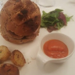 Pomiroeu Comida