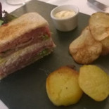 Pomiroeu Comida