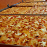 Pizza Dal Capitano food