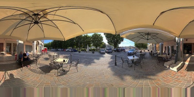 Pizzeria La Fenice Storico Caffè Commercio inside