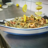 Km Zero Pescato E Mangiato Nourriture