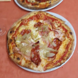 Pizzeria Da Leo food